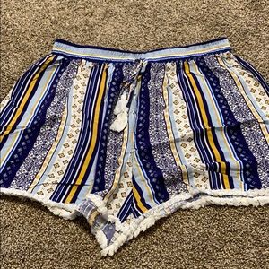 Patterned shorts
